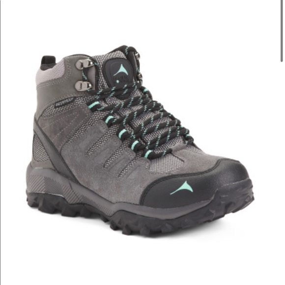 Cute Hiking Boots ⛰ - Picture 1 of 3